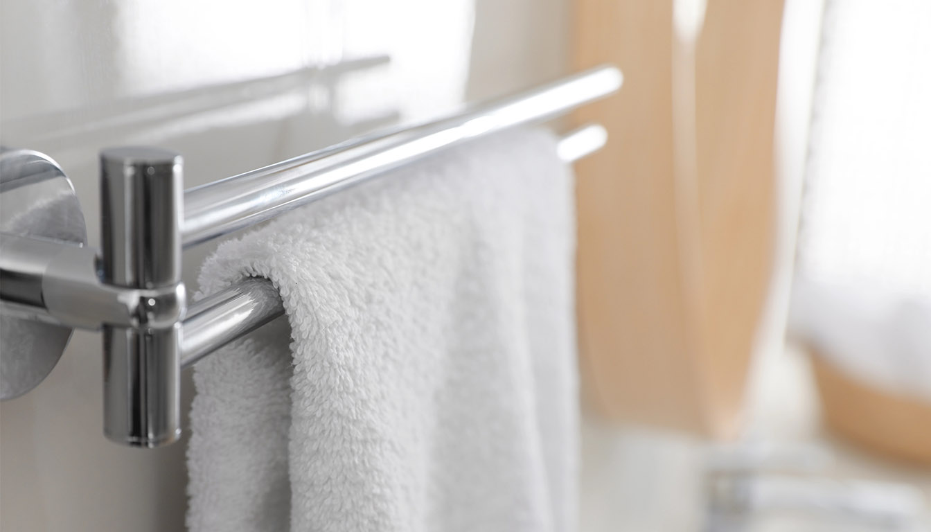 TJ Handyman Services in Orlando, FL specializes in installing stylish and energy-efficient ceiling fixtures to improve lighting, ambiance, and property value. Whether part of a full remodel or a simple upgrade, our expert electricians and remodelers ensure flawless results.